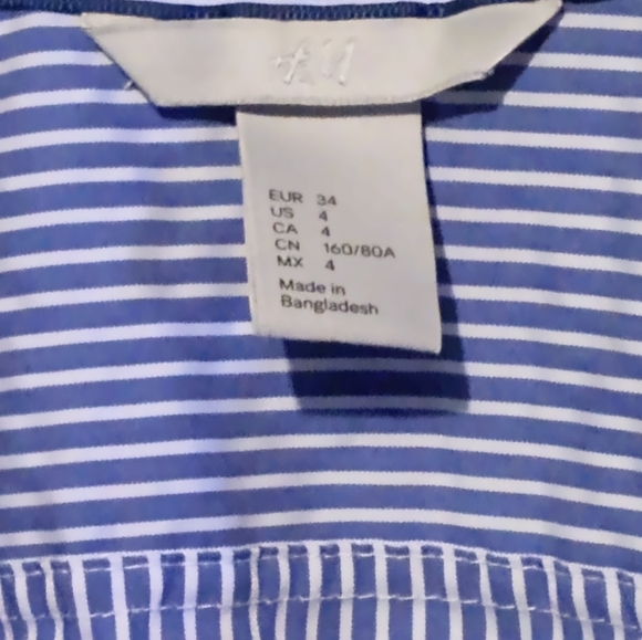 ❤️3/$10 NWOT H&M BUTTON UP - Picture 3 of 4